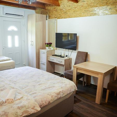 Bungalow Holiday Plužine Pokoj fotografie