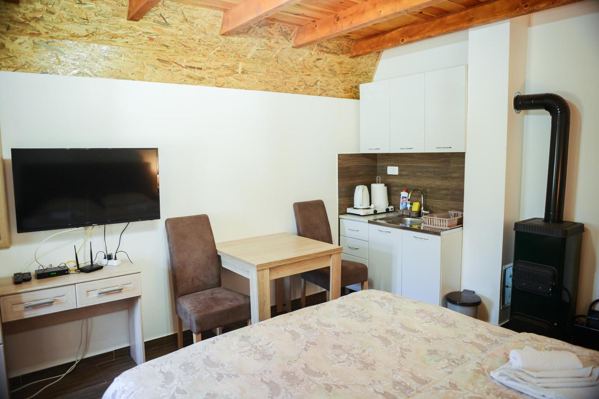 Bungalow Holiday Plužine Pokoj fotografie
