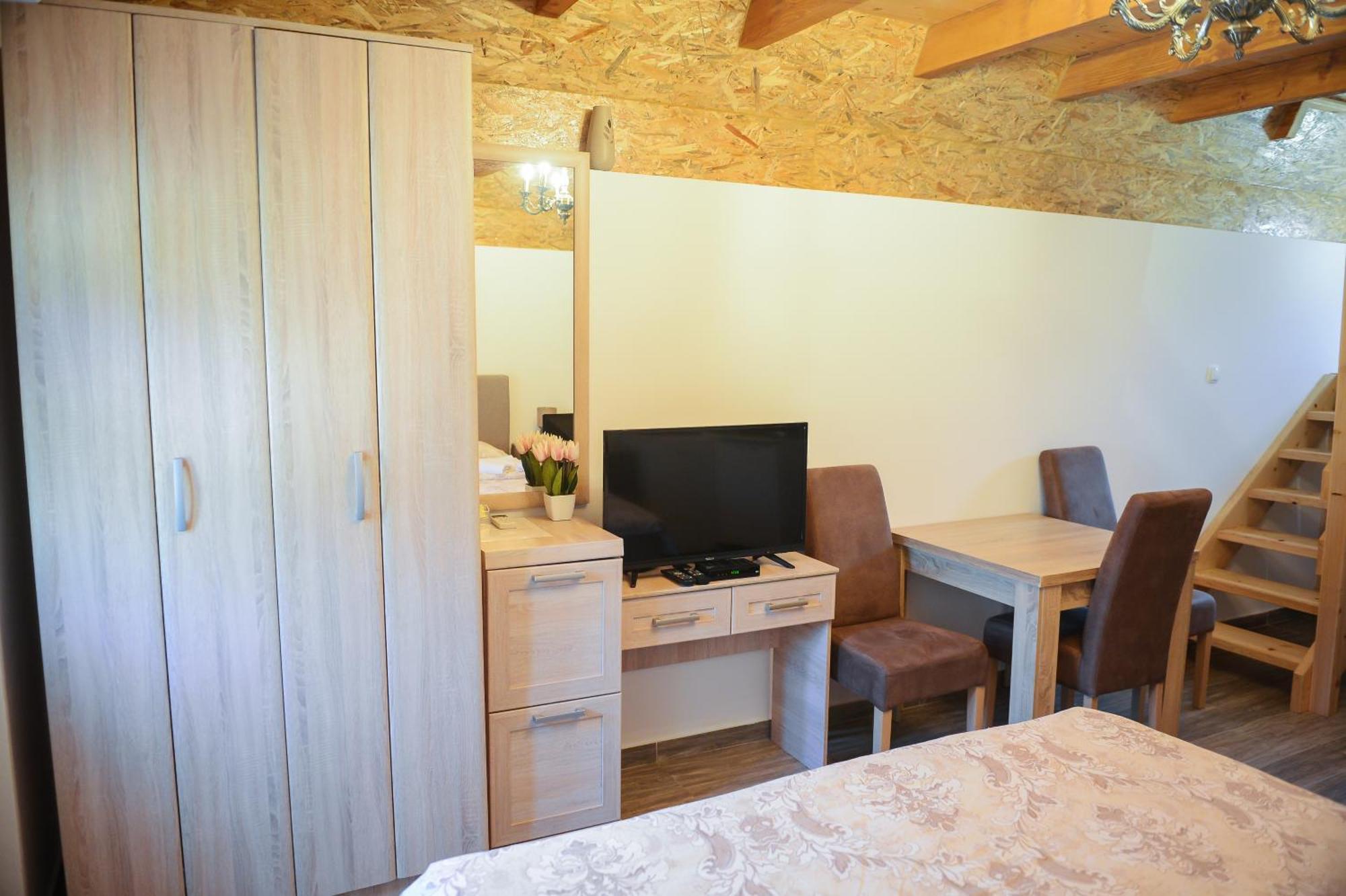 Bungalow Holiday Plužine Pokoj fotografie